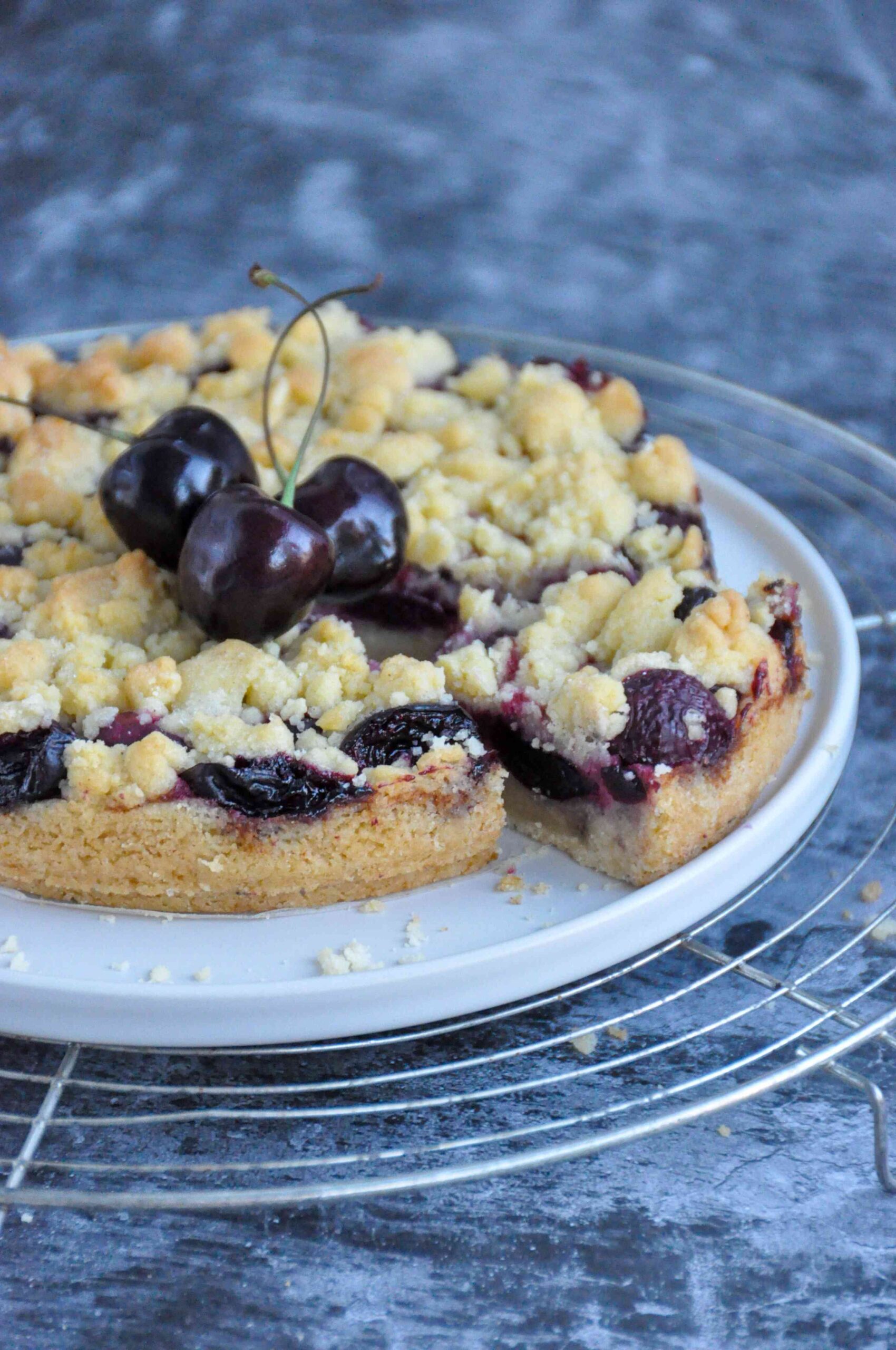 Easy summer recipe: Cherry Crumble Bars | Crazy Kitchen